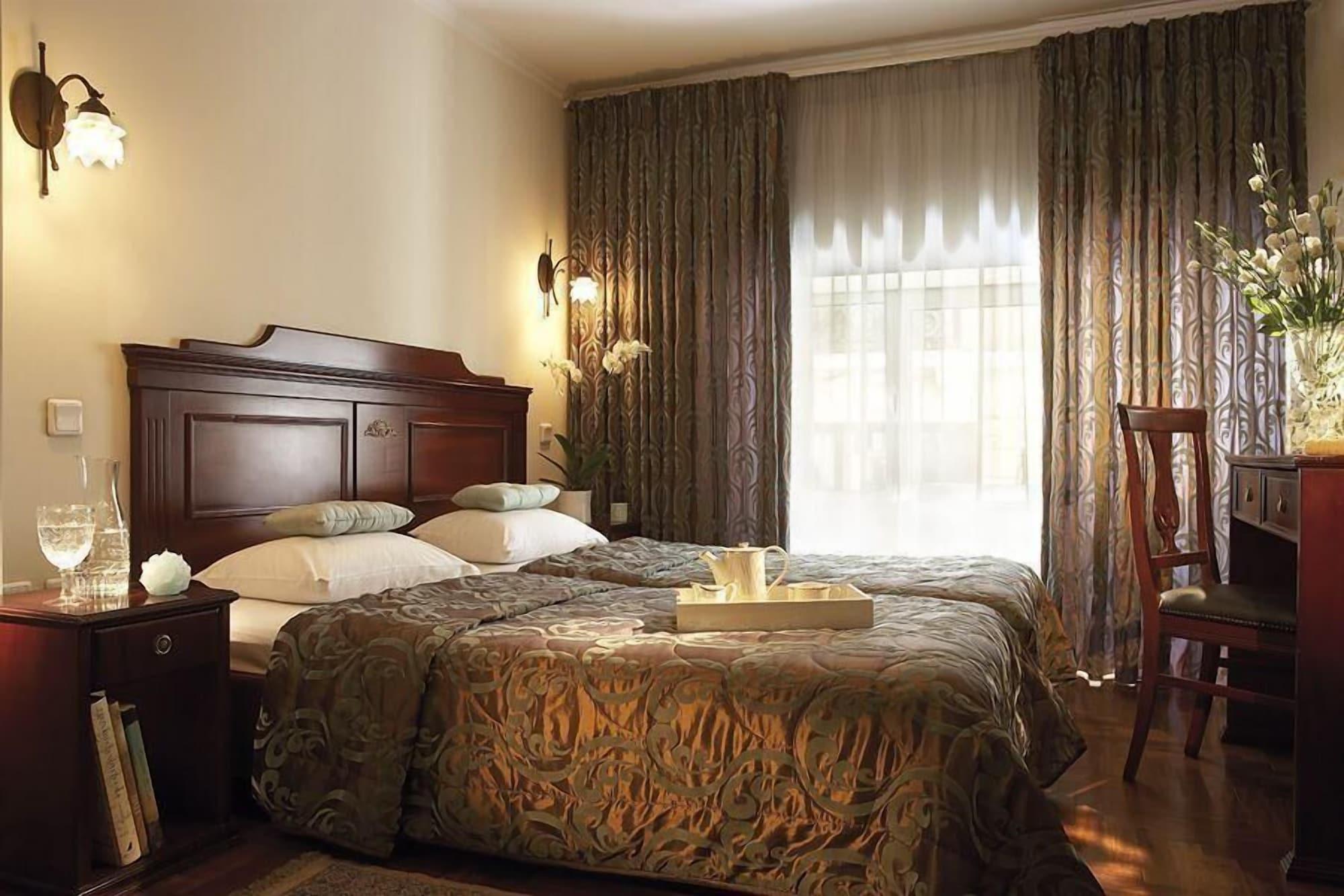 Hotel Luxembourg Thessaloniki Room photo